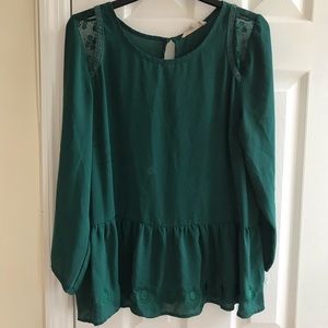 flowy altar’d state top